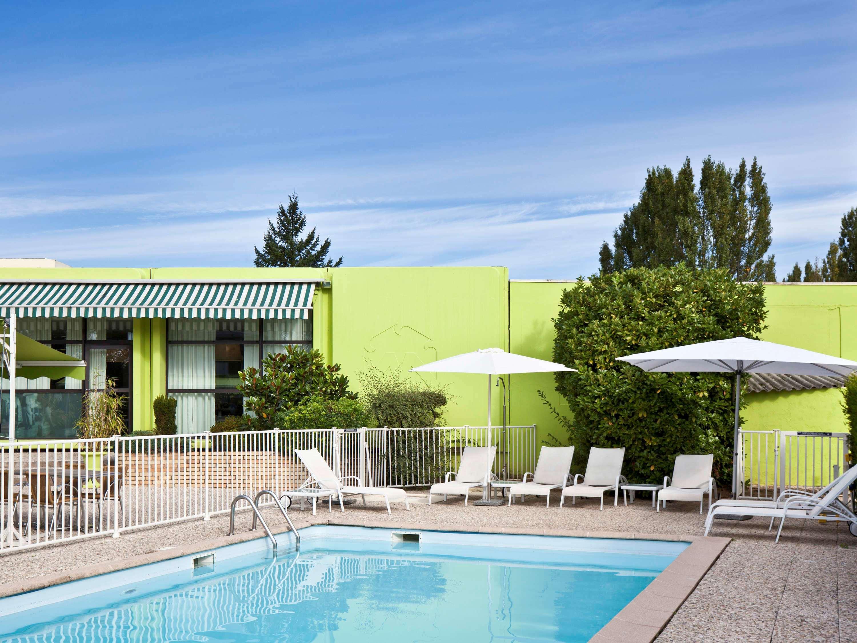 Ibis Styles Chalon Sur Saone Hotel Exterior foto