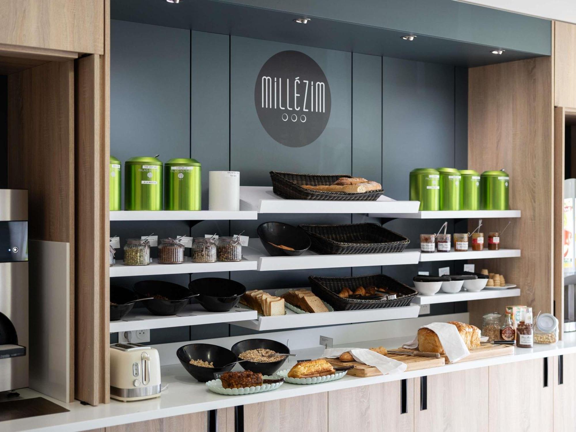 Hotel Ibis Styles Chalon Sur Saone Exterior foto
