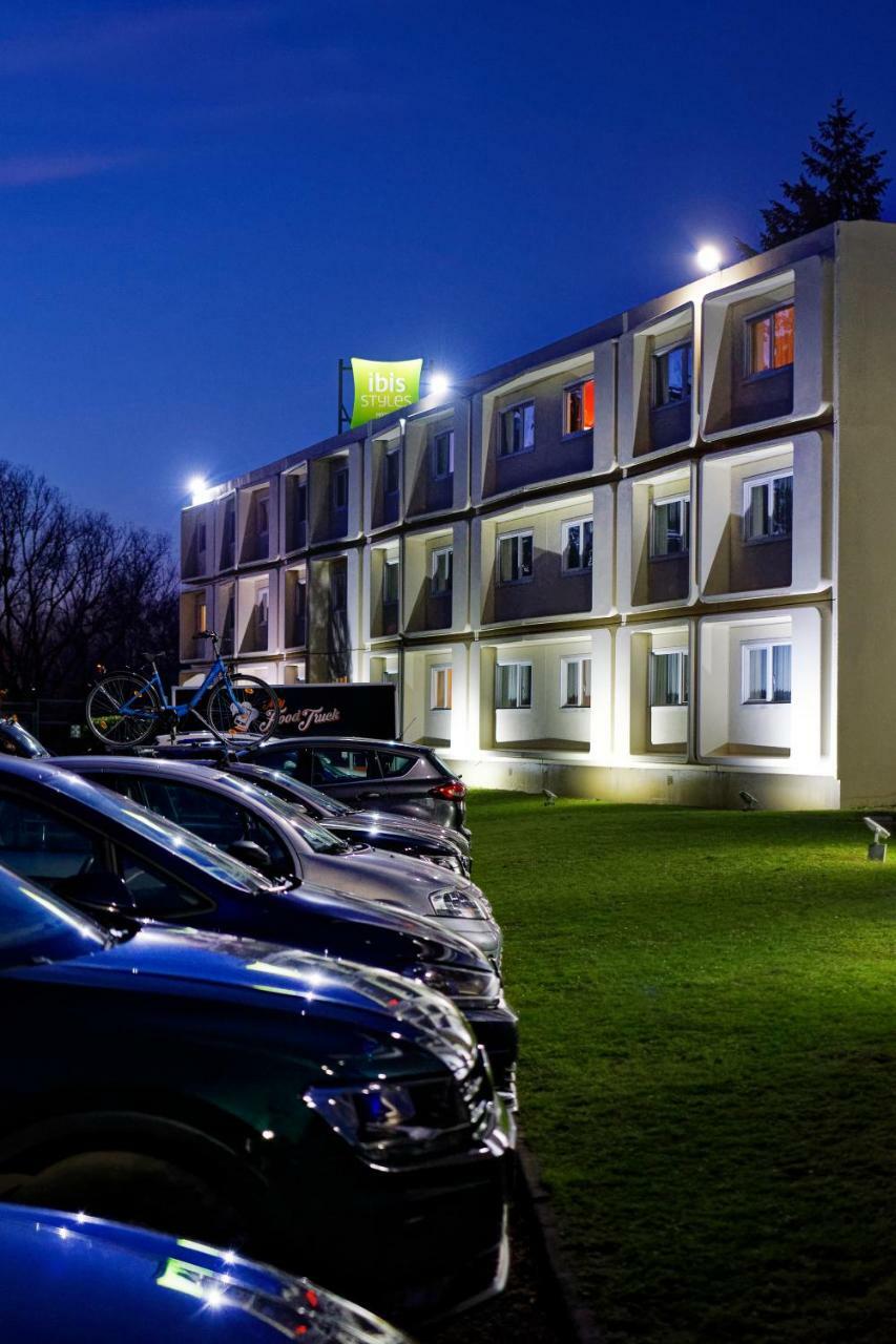 Hotel Ibis Styles Chalon Sur Saone Exterior foto